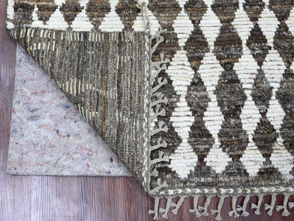 Brown 4'1" x 5'6" Tribal Hand knotted Wool Rug - Sku: O020745
