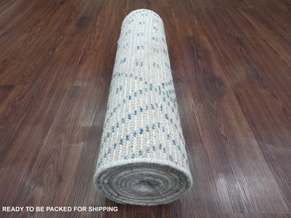 Tribal & Geometric hand-knotted wool runner in Ivory, 2'5" x 10'6" — SKU O020748 (view 4)