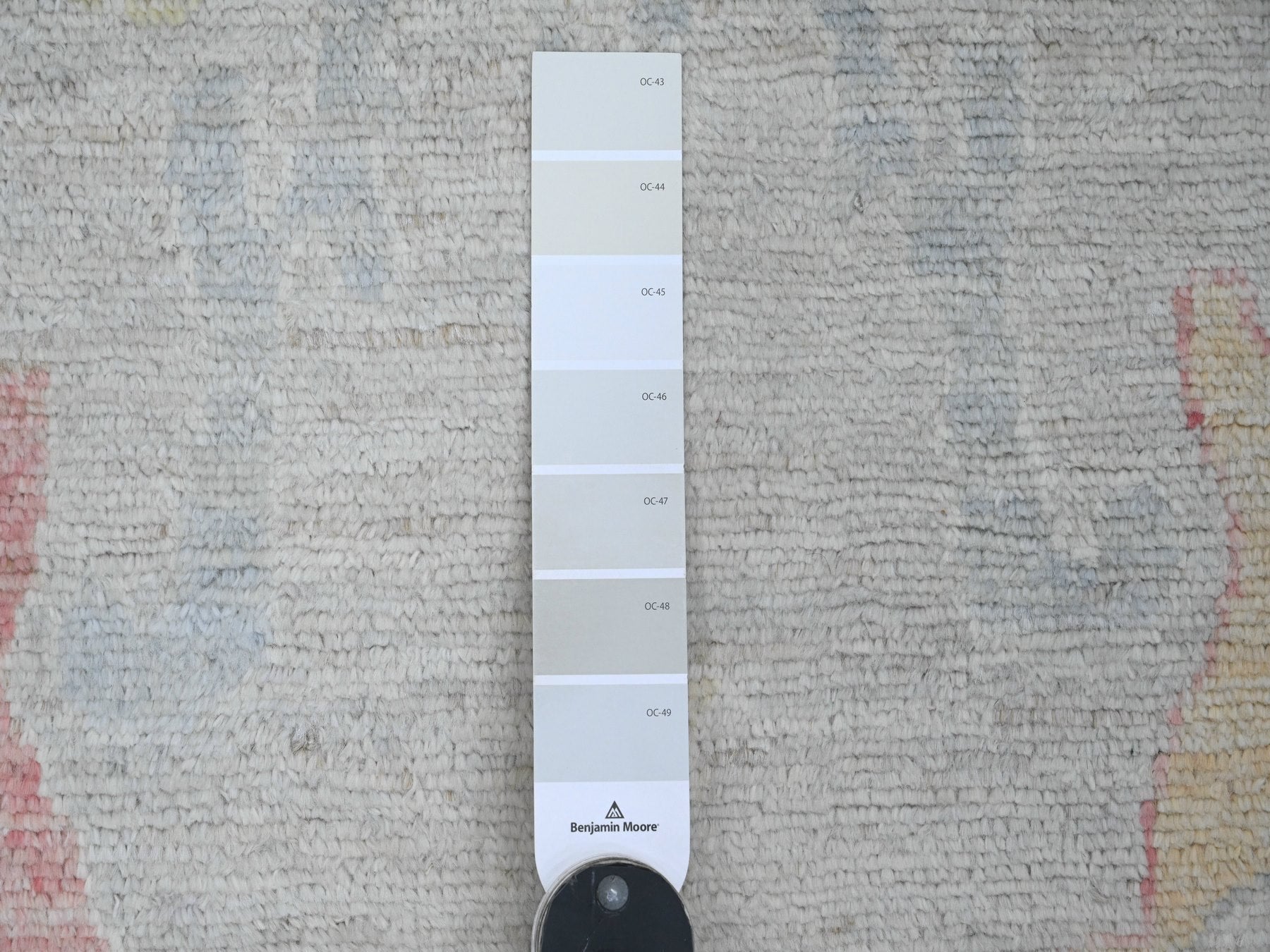 Oushak Oushak hand-knotted wool runner in Gray & Ivory, 6'2" x 11'8" — SKU O020781 (view 3)