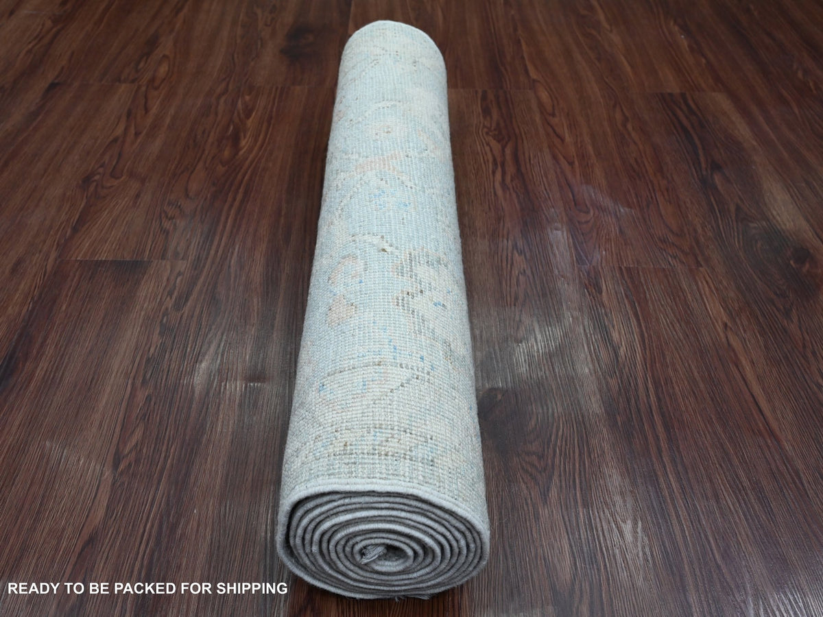Oushak Oushak hand-knotted wool runner in Gray & Ivory, 2'8" x 9'8" — SKU O020791 (view 4)