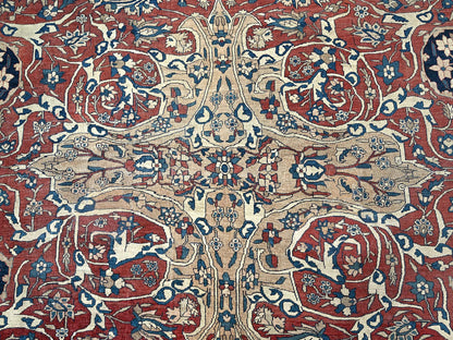Sarouk Antique hand-knotted wool rug in Red, 14' x 25'9" — SKU O02079 (view 9)