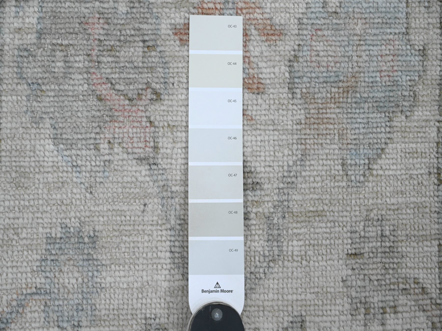 Oushak Oushak hand-knotted wool runner in Ivory, 2'7" x 9'6" — SKU O020813 (view 3)