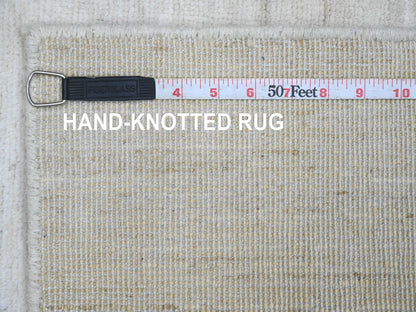 Modern / Contemporary hand-knotted wool rug in Ivory, 2' x 3' — SKU O020825 (view 6)