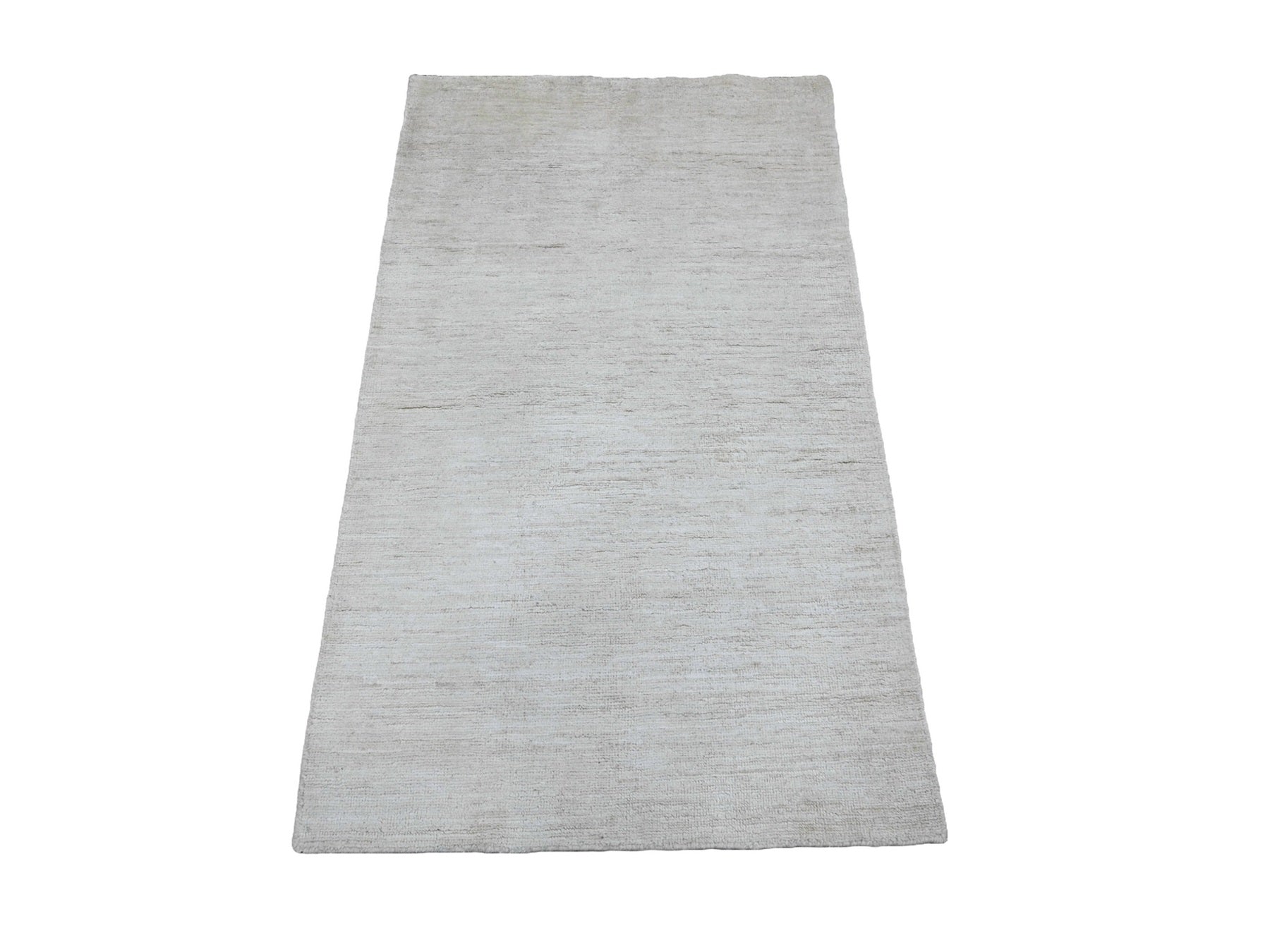 Modern / Contemporary hand-knotted wool rug in Ivory, 2'10" x 4'9" — SKU O020826
