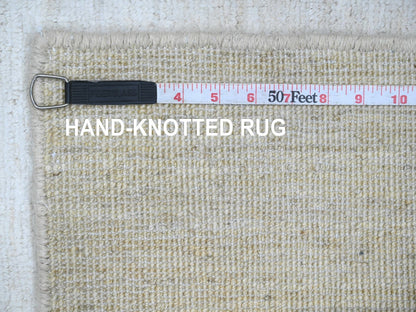 Modern / Contemporary hand-knotted wool rug in Ivory, 2'10" x 4'9" — SKU O020826 (view 6)