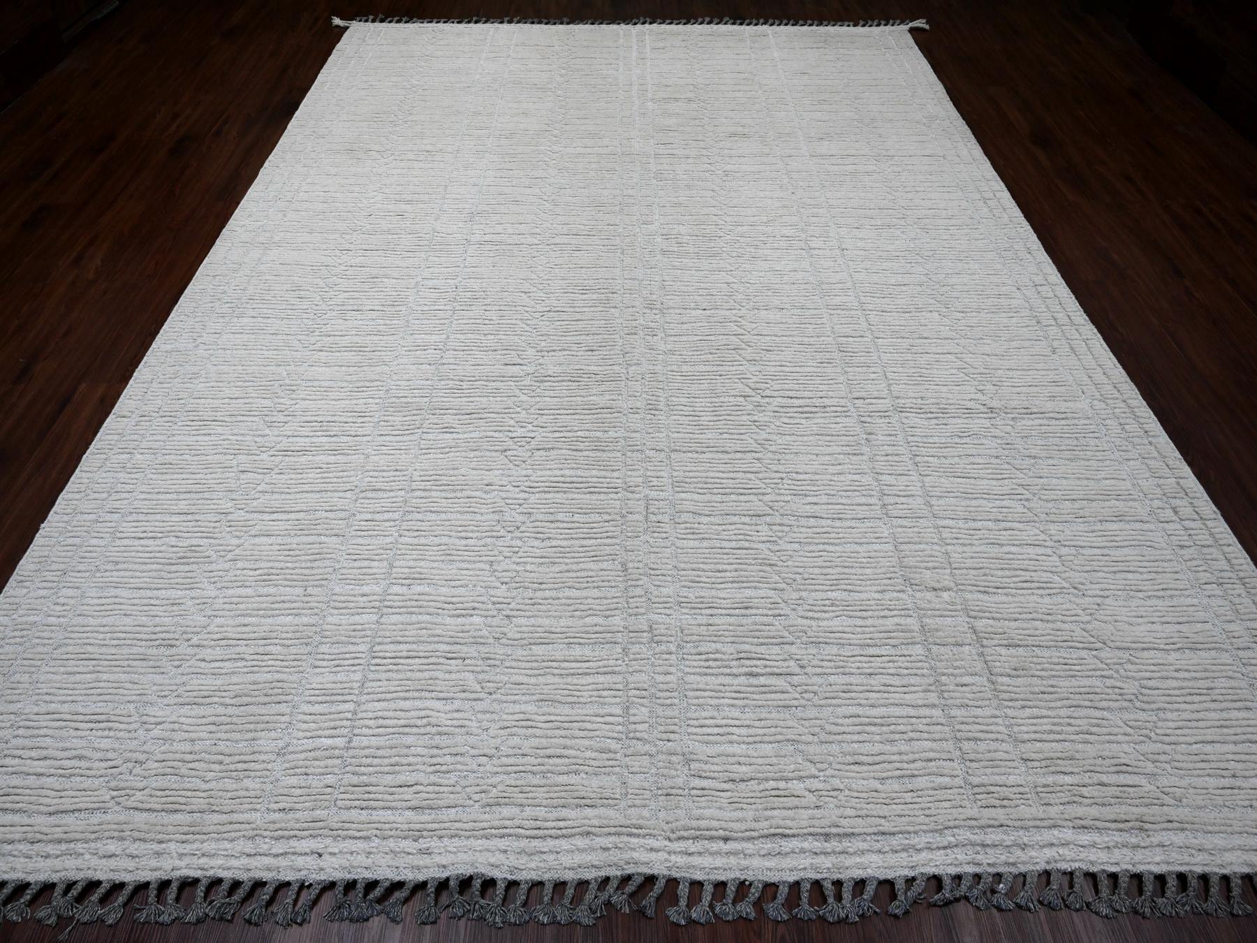 Tribal & Geometric hand-knotted wool rug in Ivory, 8'10" x 12'2" — SKU O020831 (view 2)