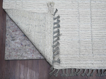 Tribal & Geometric hand-knotted wool rug in Ivory, 8'10" x 12'2" — SKU O020831 (view 4)