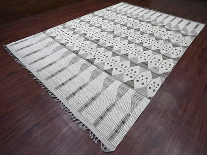 Tribal & Geometric hand-knotted wool rug in Ivory, 9'3" x 13'2" — SKU O020832 (view 3)