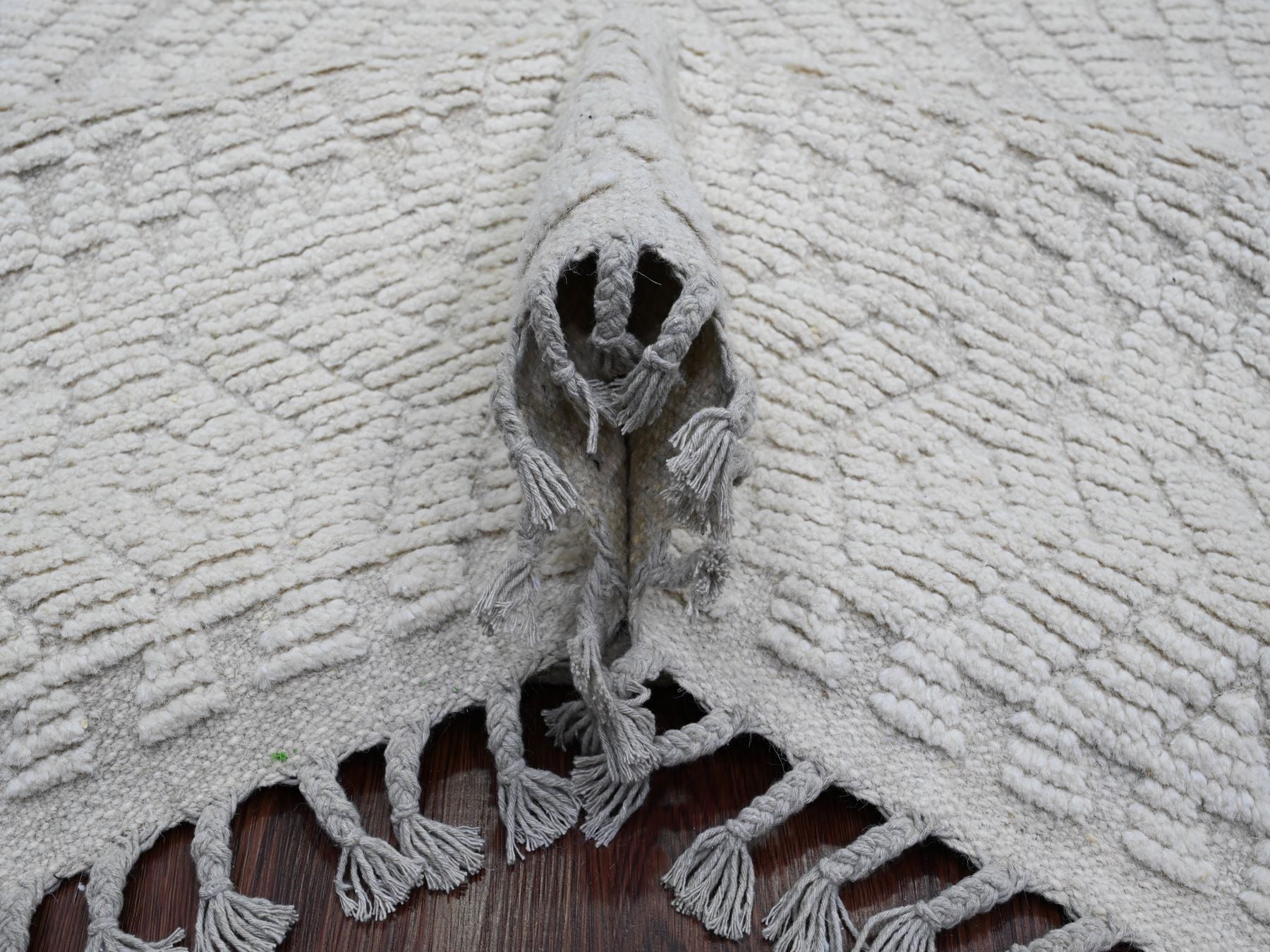 Tribal & Geometric hand-knotted wool rug in Ivory, 8'10" x 12'8" — SKU O020833 (view 5)