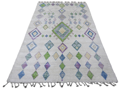 Ivory 5'0" x 8'0" Tribal Hand knotted Wool Rug - Sku: O020836