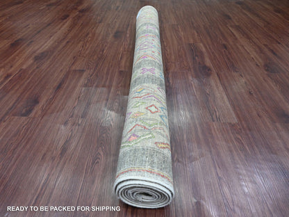 Tribal & Geometric hand-knotted wool rug in Gray, 5'8" x 8'10" — SKU O020848 (view 4)