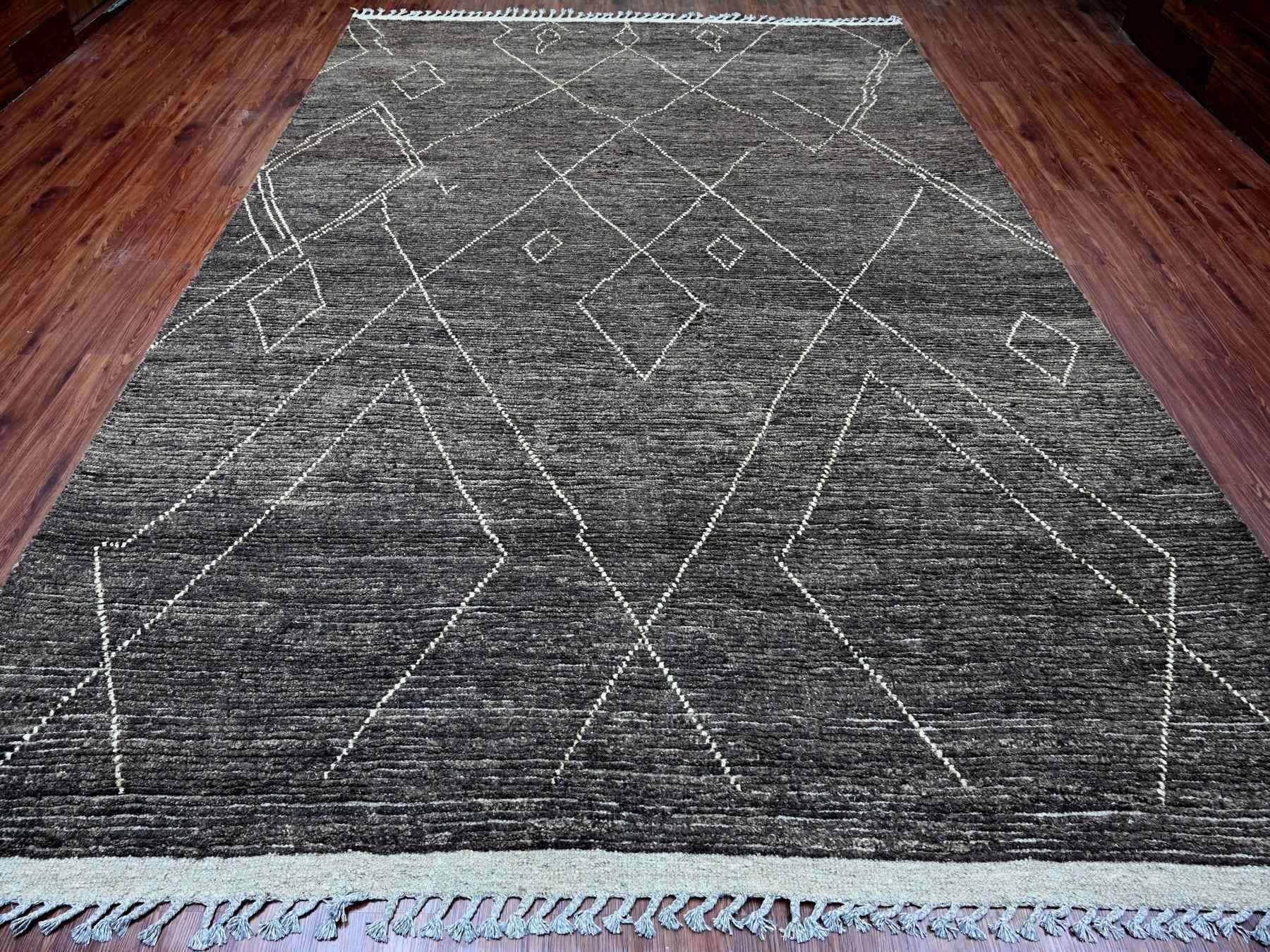 Tribal & Geometric hand-knotted wool rug in Black, 8'11" x 12'8" — SKU O020895 (view 2)