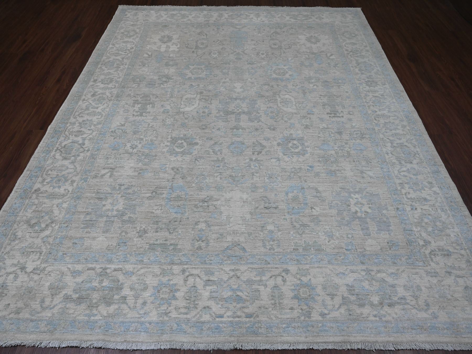 Heriz Oushak hand-knotted wool rug in Gray & Ivory, 8'4" x 9'9" — SKU O020916 (view 2)