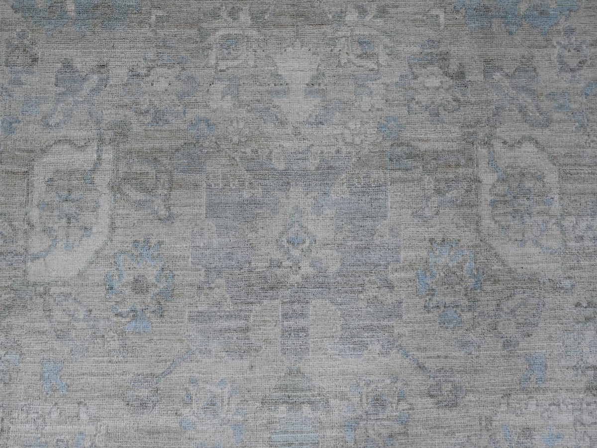 Heriz Oushak hand-knotted wool rug in Gray & Ivory, 8'4" x 9'9" — SKU O020916 (view 8)