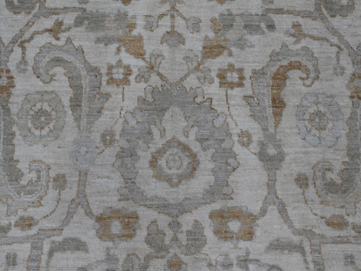 Heriz Heriz hand-knotted wool rug in Ivory & Gray, 8'11" x 11' — SKU O020918 (view 8)