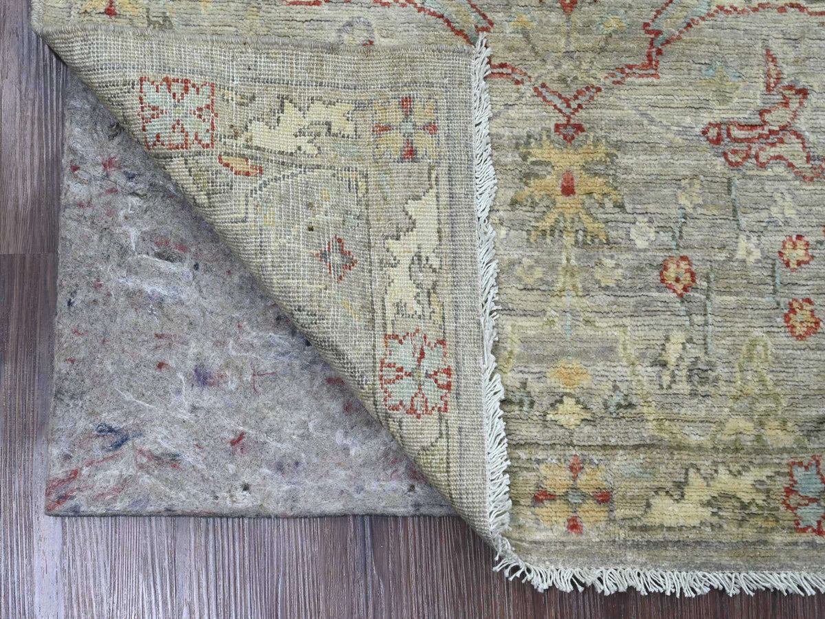 Peshawar Oushak hand-knotted wool rug in Gray, 3' x 5'1" — SKU O020923 (view 2)