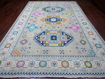 Kazak Kazak hand-knotted wool rug in Gray & Ivory, 9'7" x 13'4" — SKU O020974 (view 2)