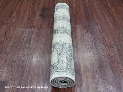 Brown 2'1" x 3'1" Tribal Hand knotted Wool Rug - Sku: O020981