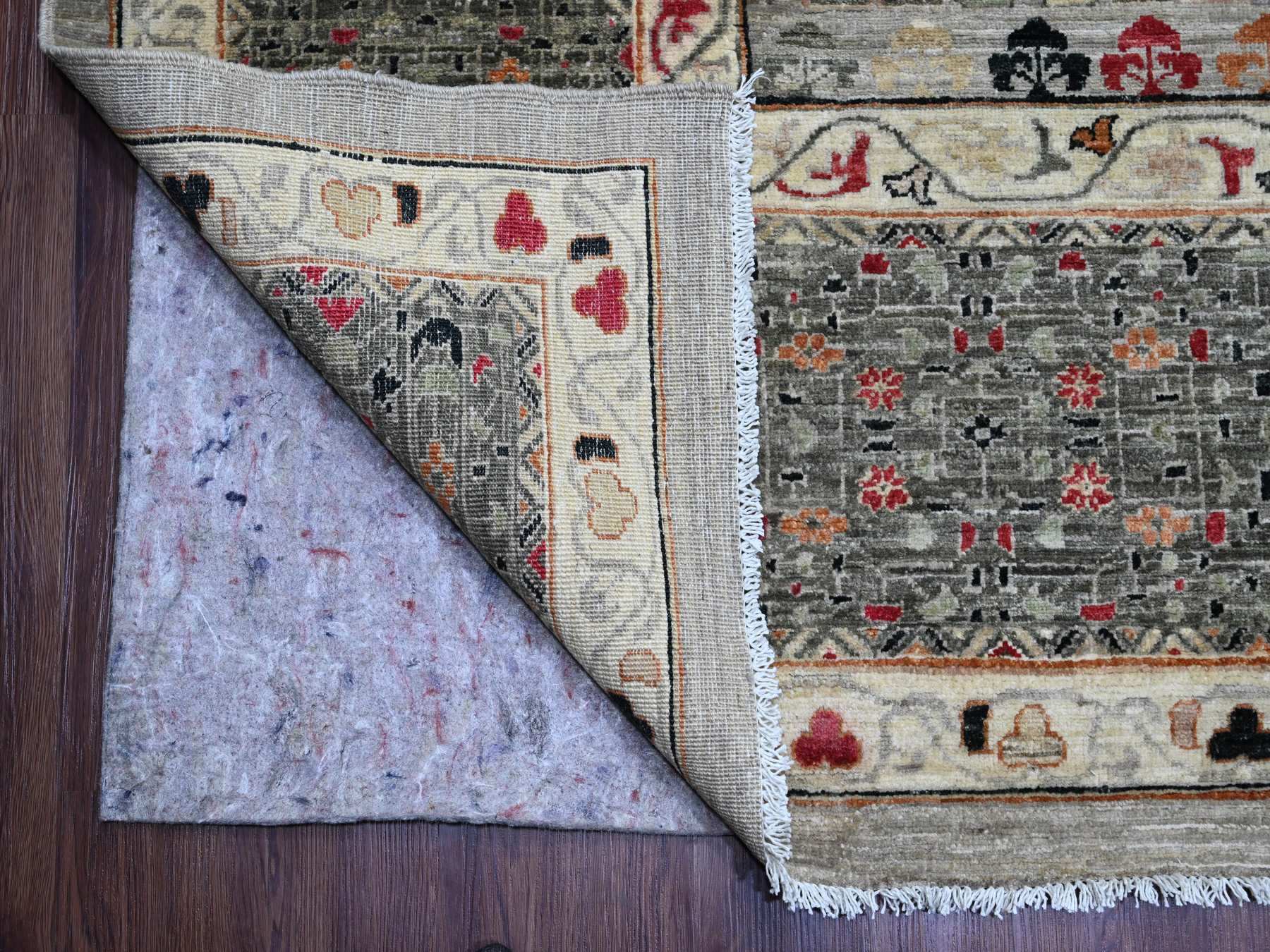 Mamluk Mamluk hand-knotted wool rug in Gray & Charcoal Gray, 11'11" x 15'4" — SKU O020982 (view 4)