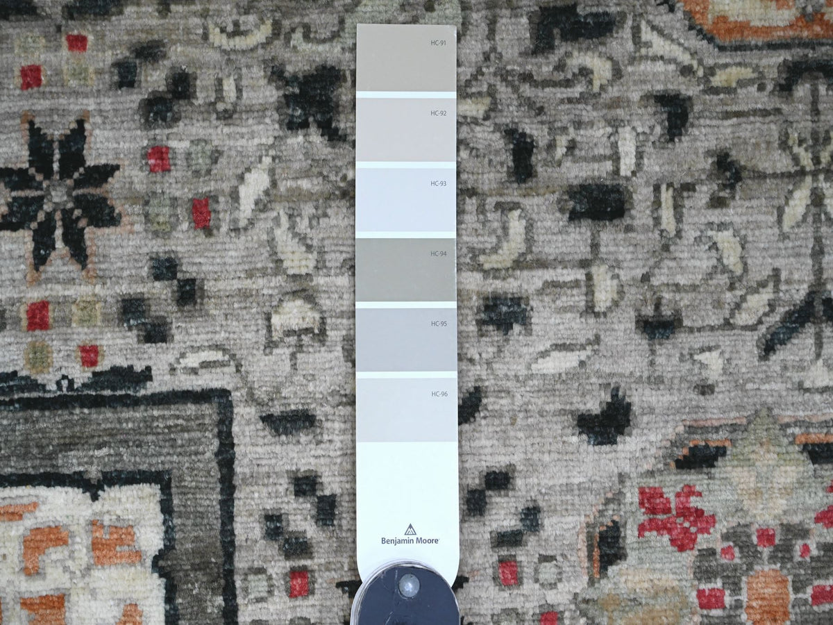 Mamluk Mamluk hand-knotted wool rug in Gray & Charcoal Gray, 11'11" x 15'4" — SKU O020982 (view 7)