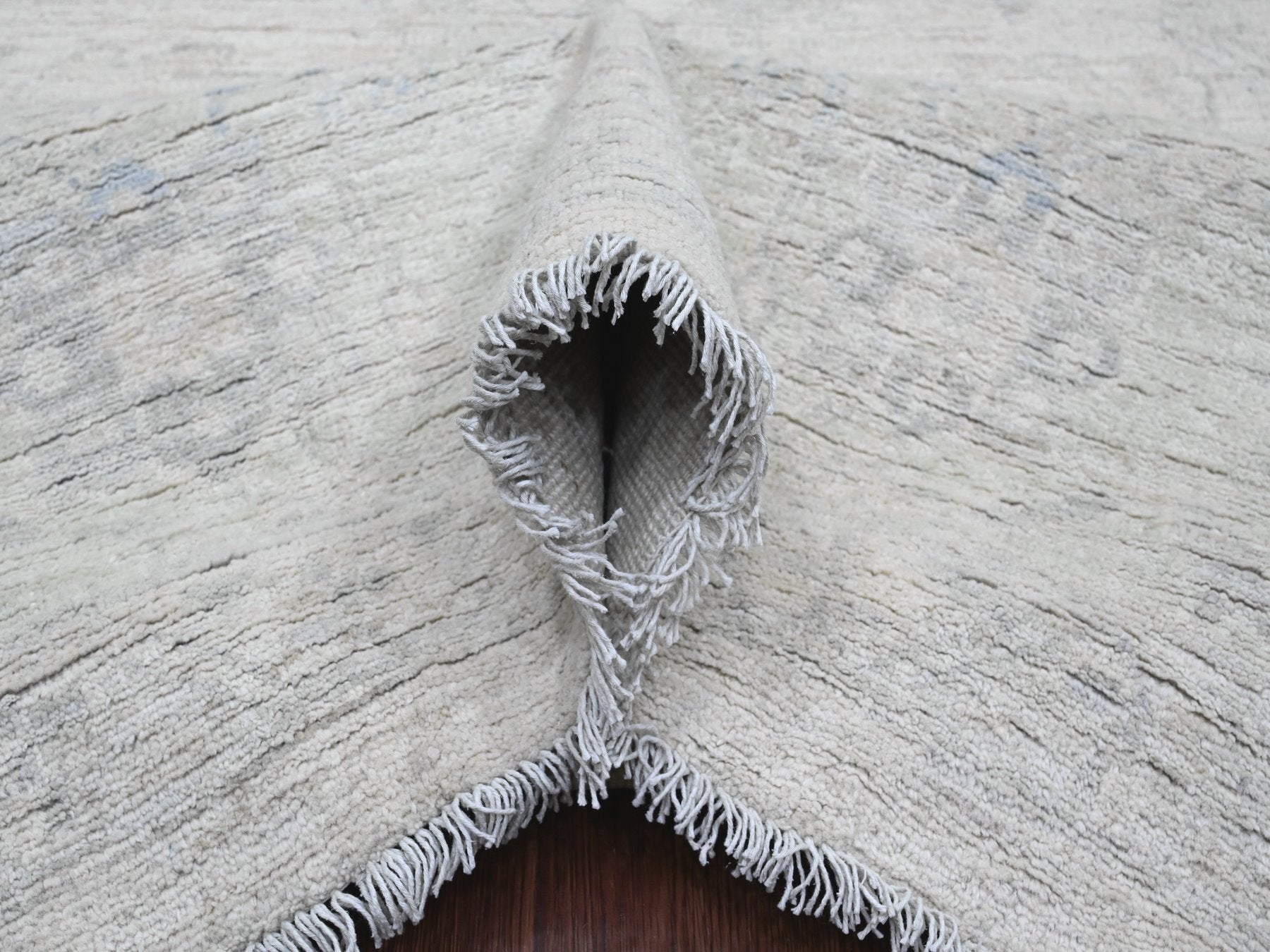Peshawar Oushak hand-knotted wool rug in Ivory & Light Green, 9'8" x 13'5" — SKU O020989 (view 5)