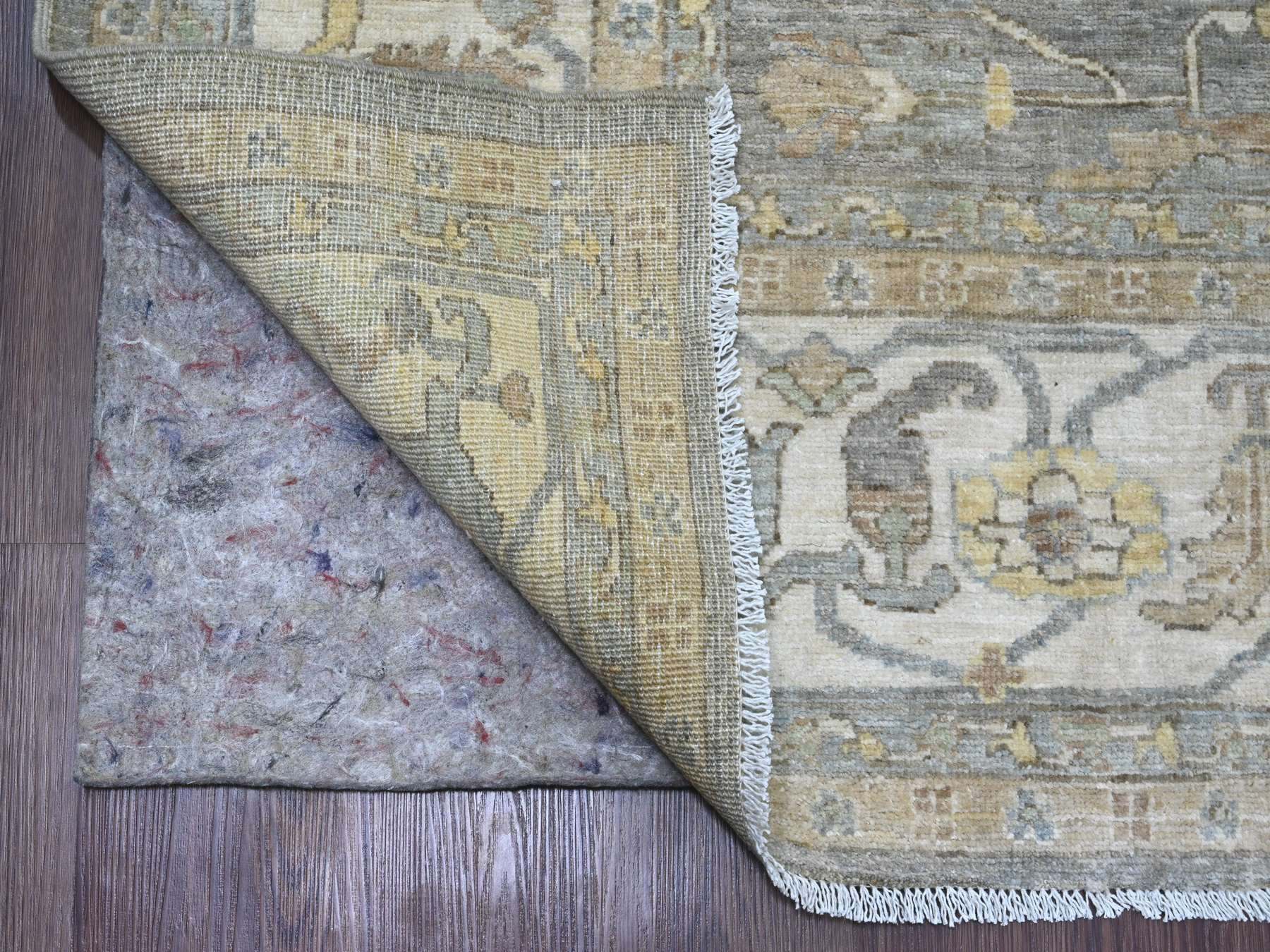 Heriz Oushak hand-knotted wool rug in Gray & Ivory, 7'11" x 9'11" — SKU O020991 (view 4)
