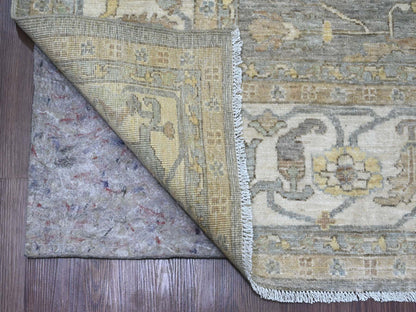 Heriz Oushak hand-knotted wool rug in Gray & Ivory, 7'11" x 9'11" — SKU O020991 (view 4)