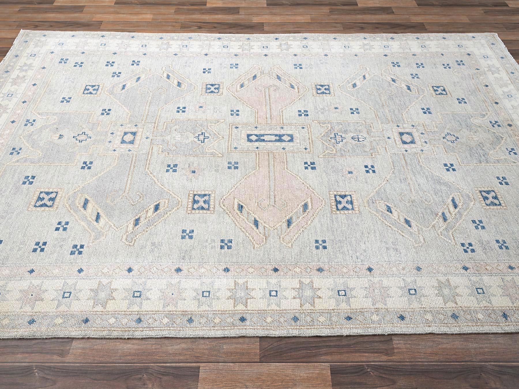 Oushak hand-knotted wool rug in Gray & Ivory, 5'10" x 9'1" — SKU O02105 (view 4)