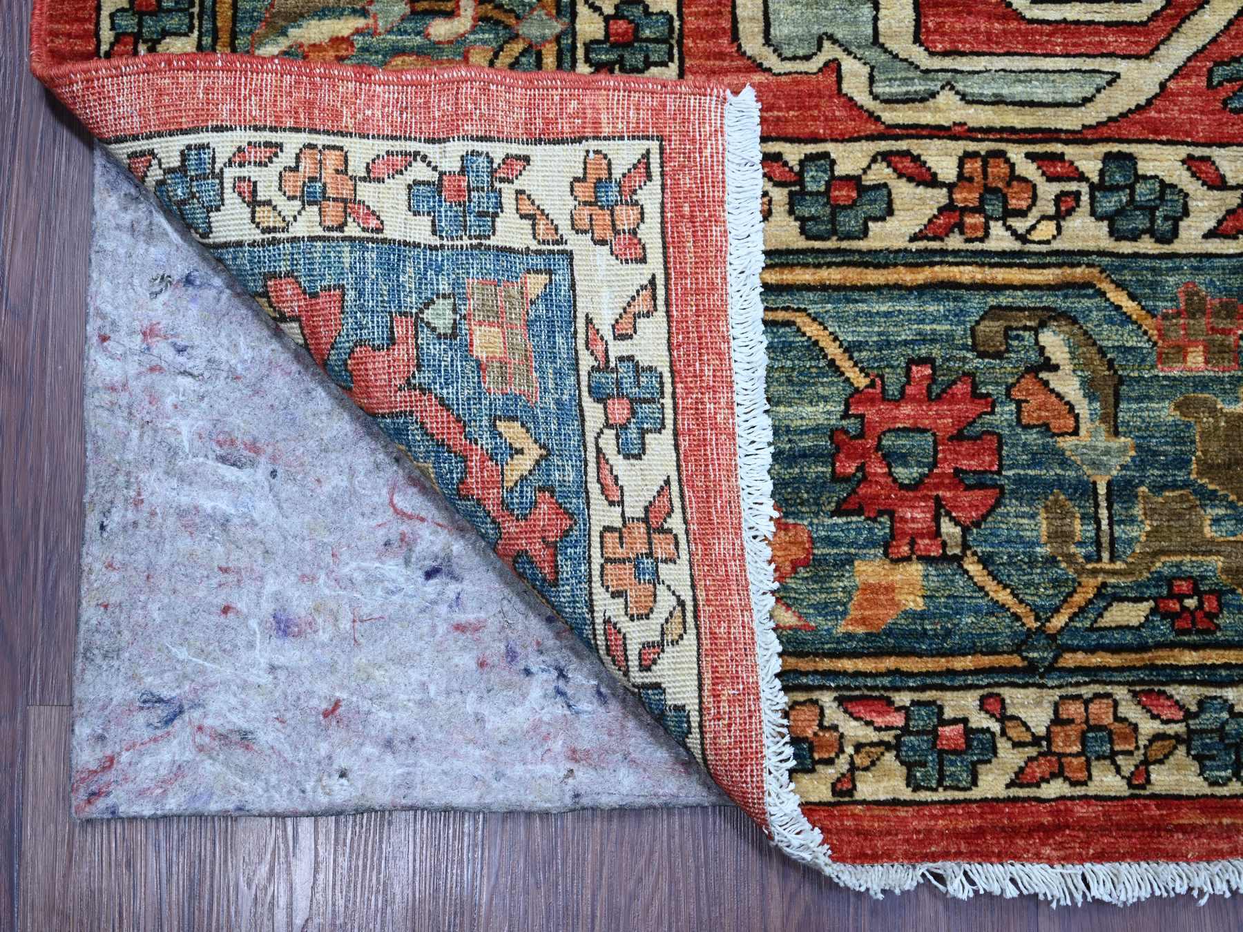 Heriz Heriz hand-knotted wool rug in Red & Blue, 9'2" x 11'7" — SKU O021126 (view 4)