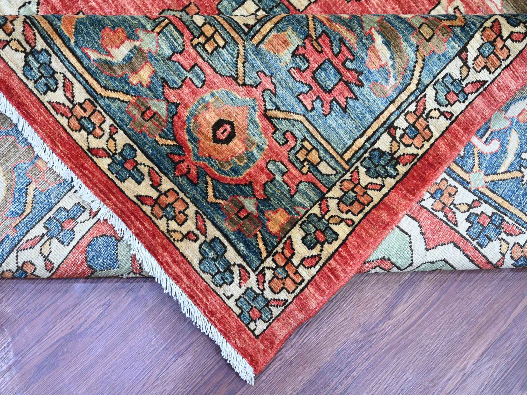 Heriz Heriz hand-knotted wool rug in Red & Blue, 9'2" x 11'7" — SKU O021126 (view 6)