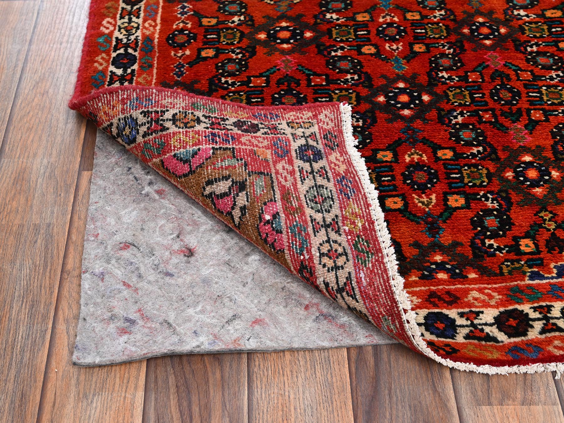 Tribal & Geometric hand-knotted wool runner in Red & Ivory, 2'8" x 9'7" — SKU O02124 (view 3)