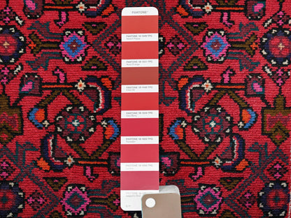 Hamadan Tribal & Geometric hand-knotted wool runner in Red & Ivory, 2'5" x 6'1" — SKU O02128 (view 4)