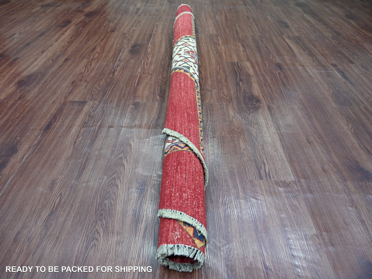 Kazak Kazak hand-knotted wool rug in Red, 6'6" x 6'6" — SKU O021290 (view 4)