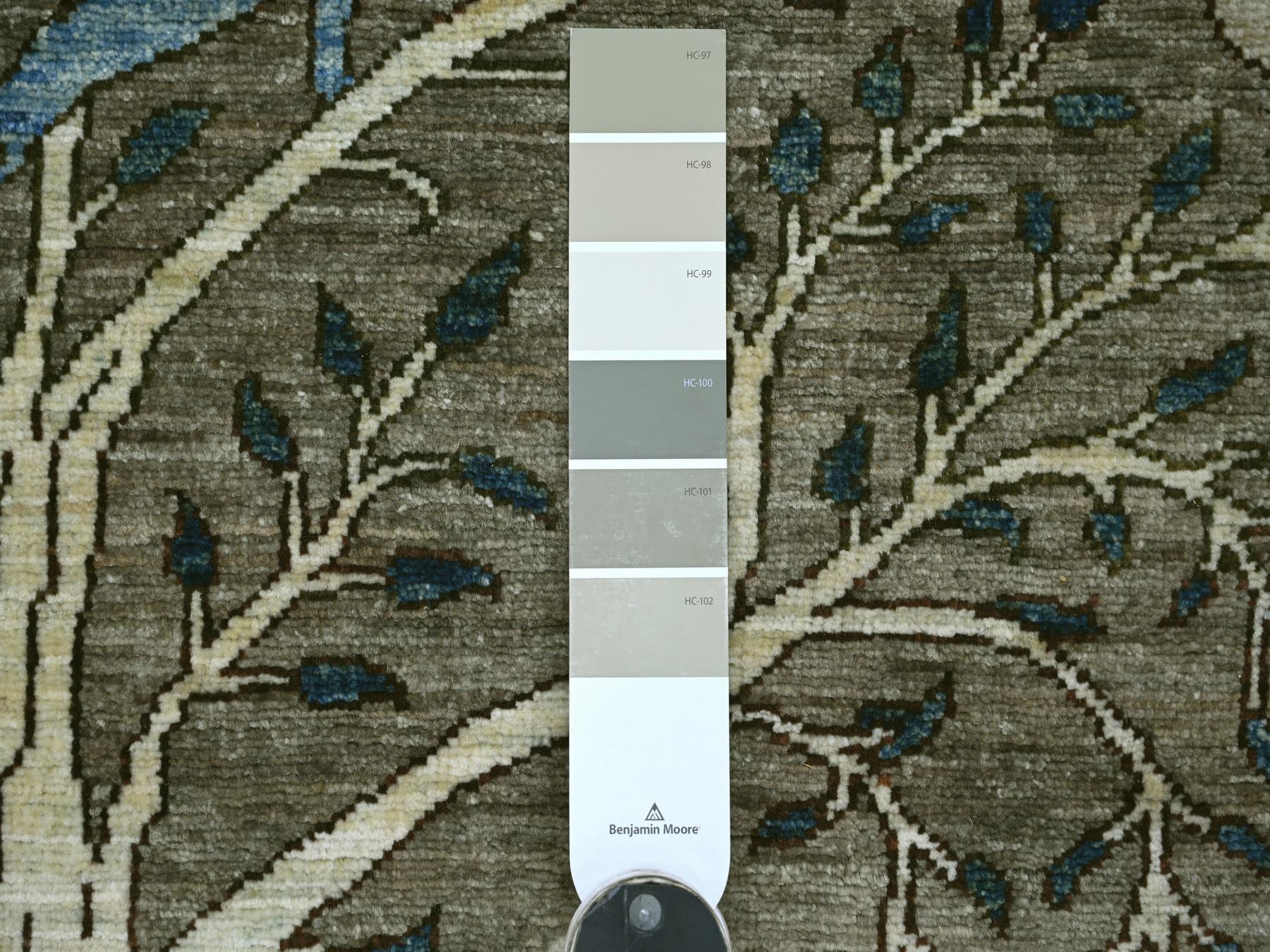 Peshawar Oushak hand-knotted wool runner in Gray, 4'1" x 11'11" — SKU O021338 (view 3)