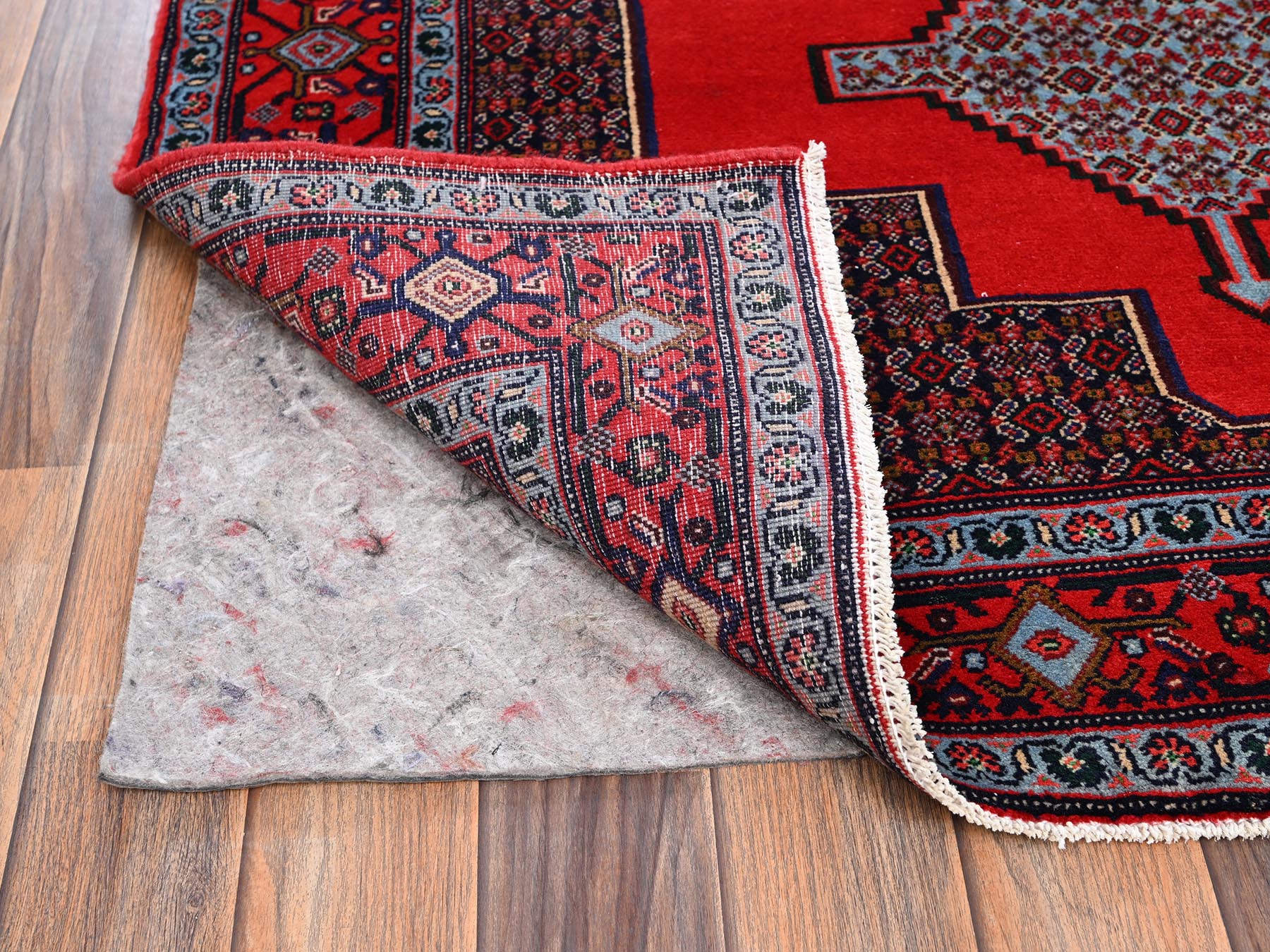 Senneh Tribal & Geometric hand-knotted wool runner in Red, 3'10" x 8'5" — SKU O02142 (view 3)