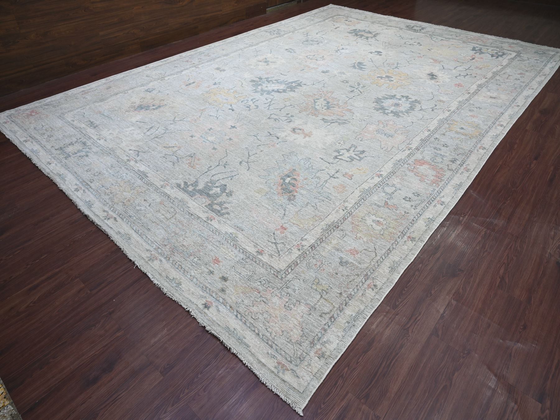 Oushak Oushak hand-knotted wool rug in Gray, 11'8" x 17'2" — SKU O021478 (view 3)