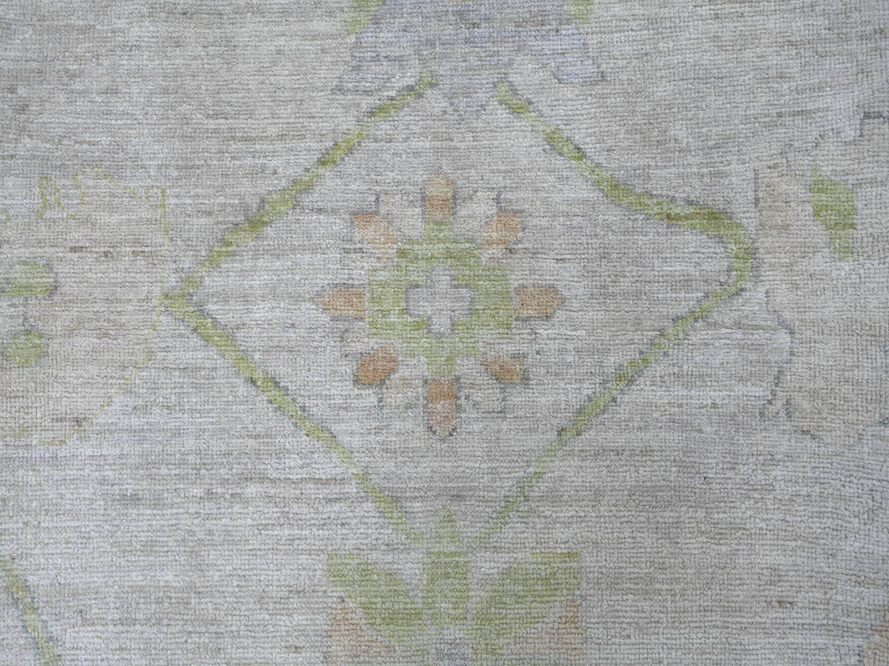 Oushak Oushak hand-knotted wool rug in Gray & Green, 9'8" x 13'8" — SKU O021483 (view 8)