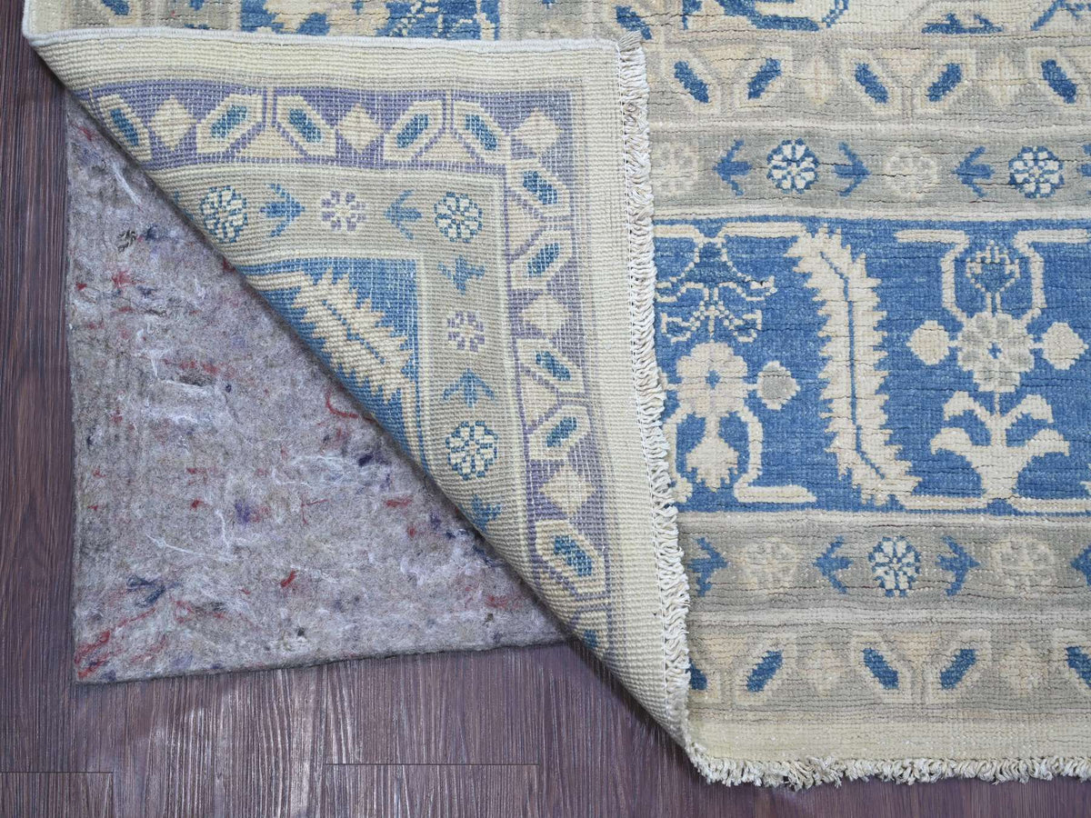 Kazak Kazak hand-knotted wool rug in Ivory, 8'8" x 11'3", SKU O021488 (view 4)