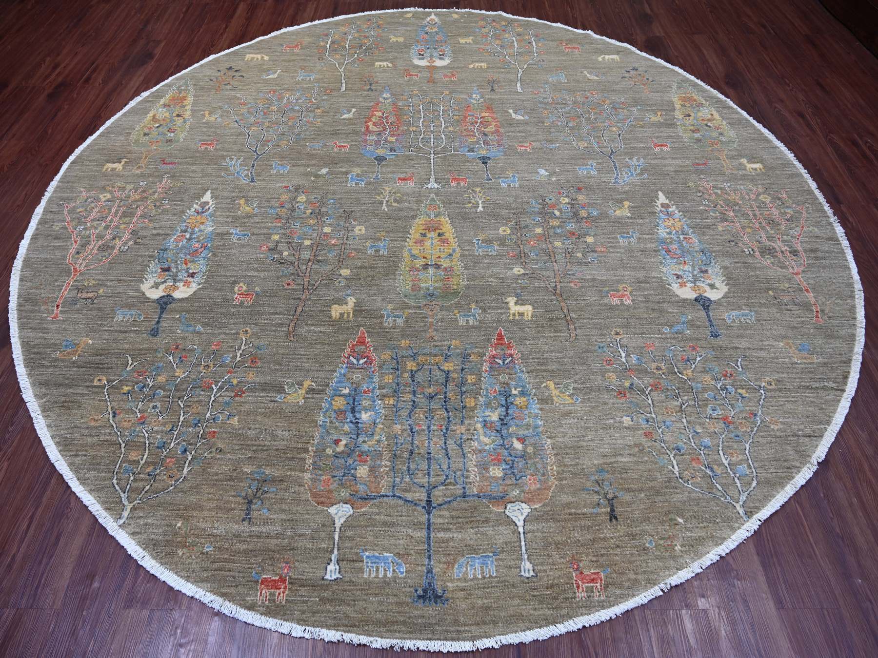 Peshawar Oushak hand-knotted wool rug in Gray, 10' x 10'2" — SKU O021536 (view 2)