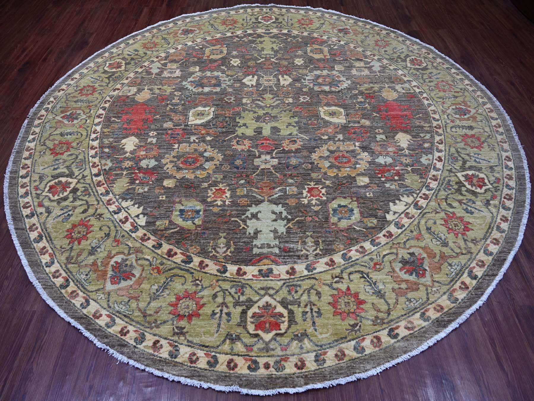 Mahal Oushak hand-knotted wool rug in Gray & Green, 9'11" x 9'11" — SKU O021538 (view 2)