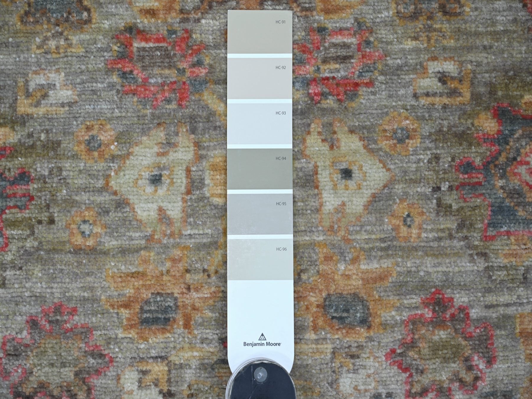 Mahal Oushak hand-knotted wool rug in Gray & Ivory, 6' x 6'1" — SKU O021541 (view 3)