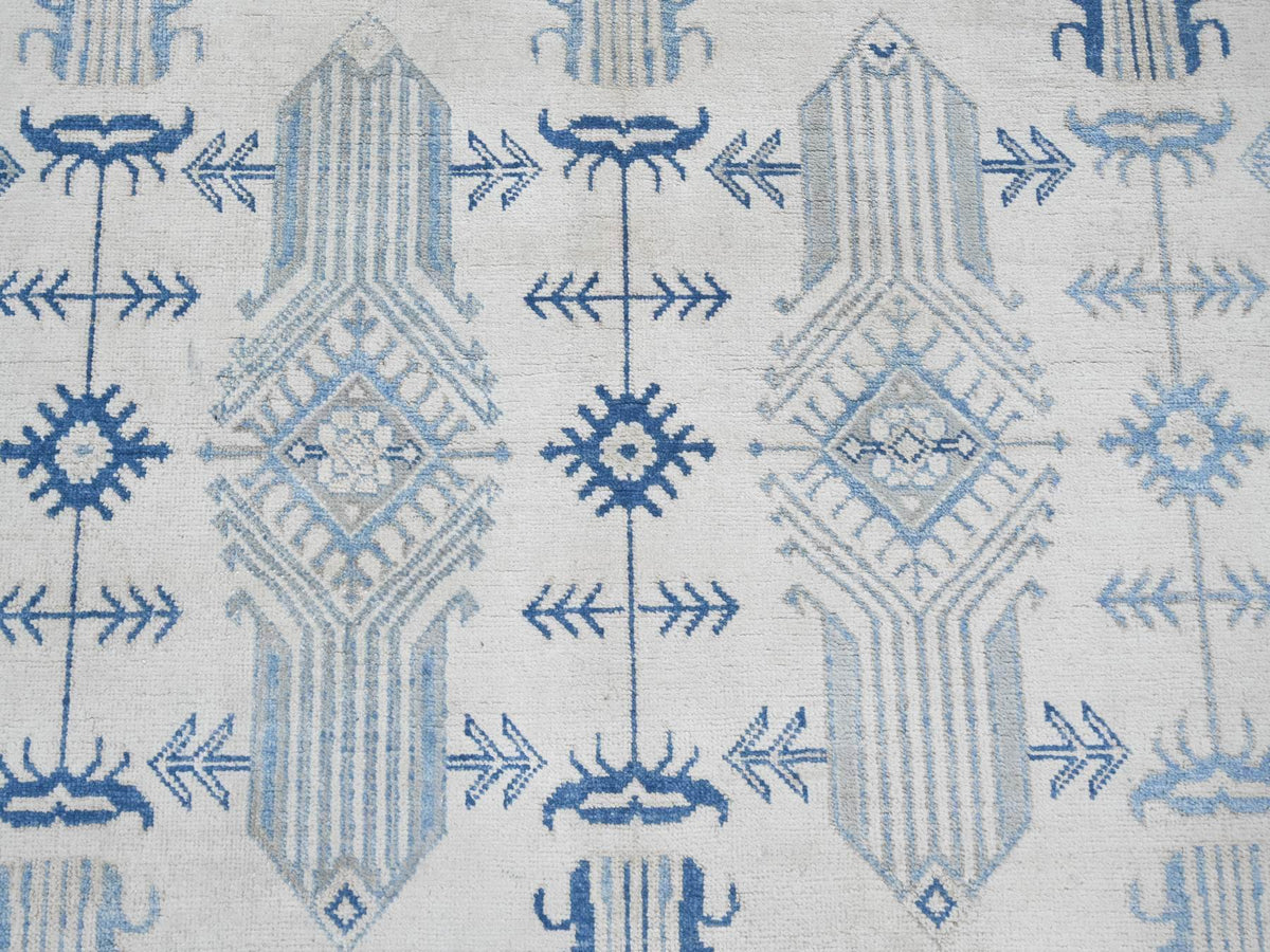 Kazak Kazak hand-knotted wool rug in Ivory, 8' x 9'6" — SKU O021626 (view 8)