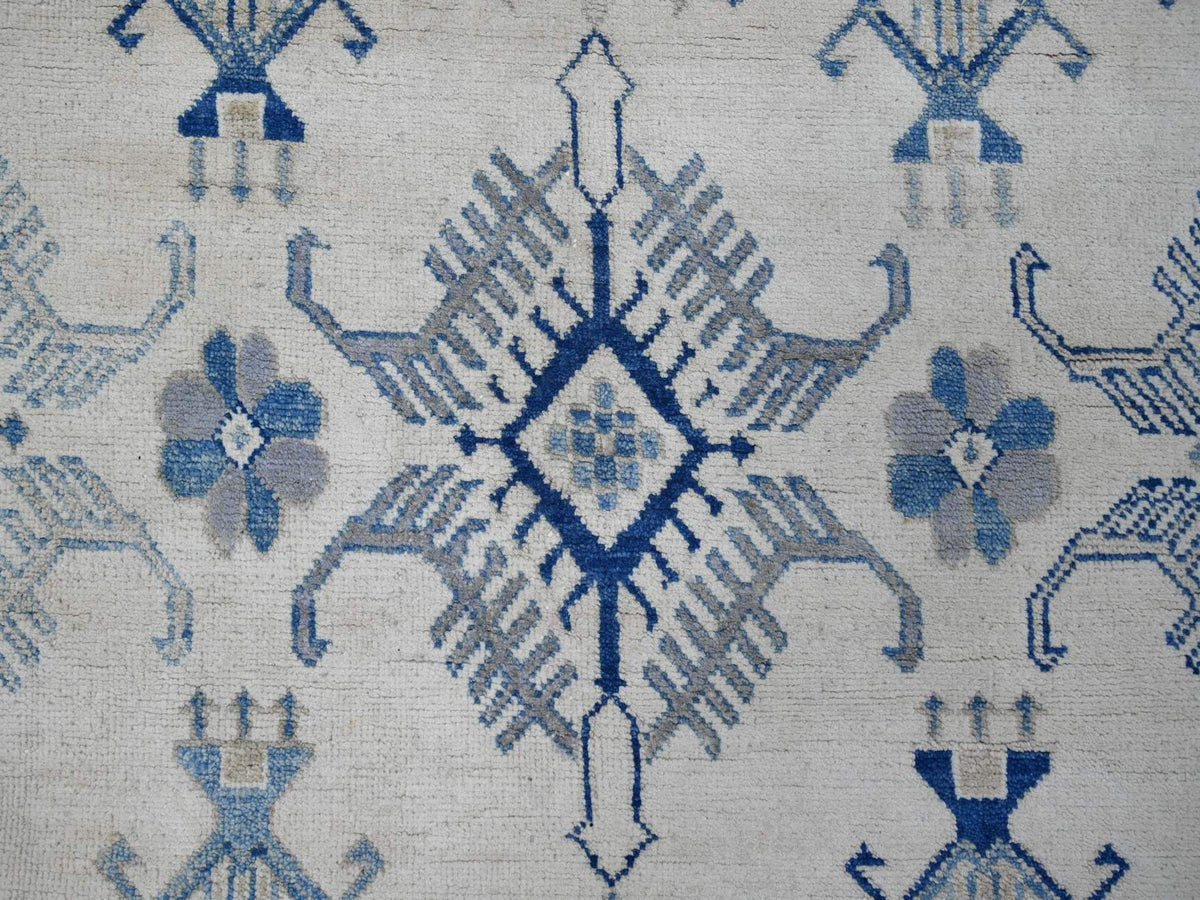 Kazak Kazak hand-knotted wool rug in Ivory, 7'10" x 9'9" — SKU O021656 (view 8)