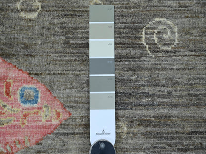 Peshawar Modern / Contemporary hand-knotted wool rug in Gray, 4'11" x 6'6" — SKU O021659 (view 3)