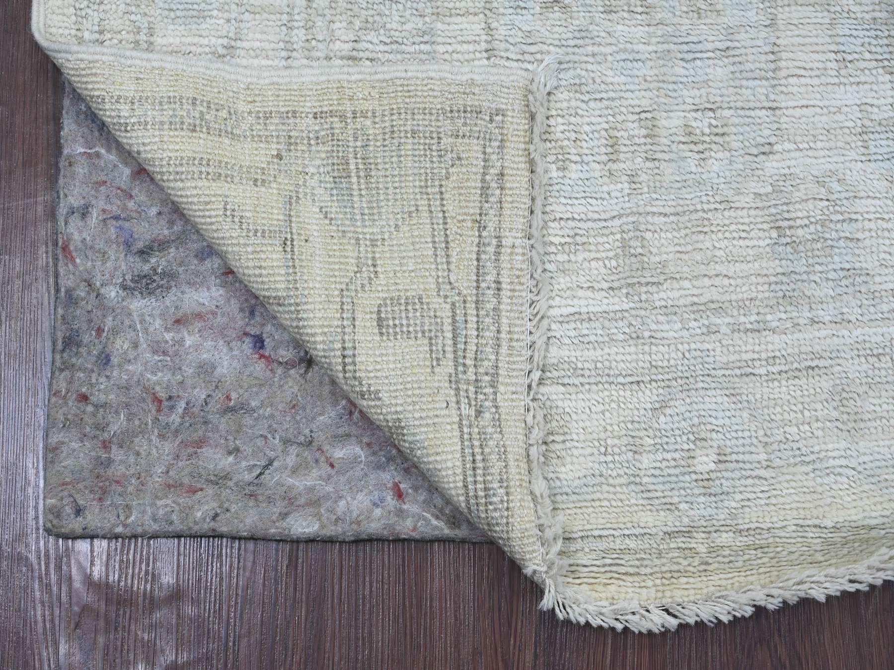 Oushak Oushak hand-knotted wool rug in Ivory, 2'7" x 9'8" — SKU O021693 (view 2)