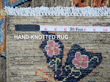 Grey 2'6" x 5'7" Modern and Contemporary Hand knotted Wool Rug - Sku: O021713