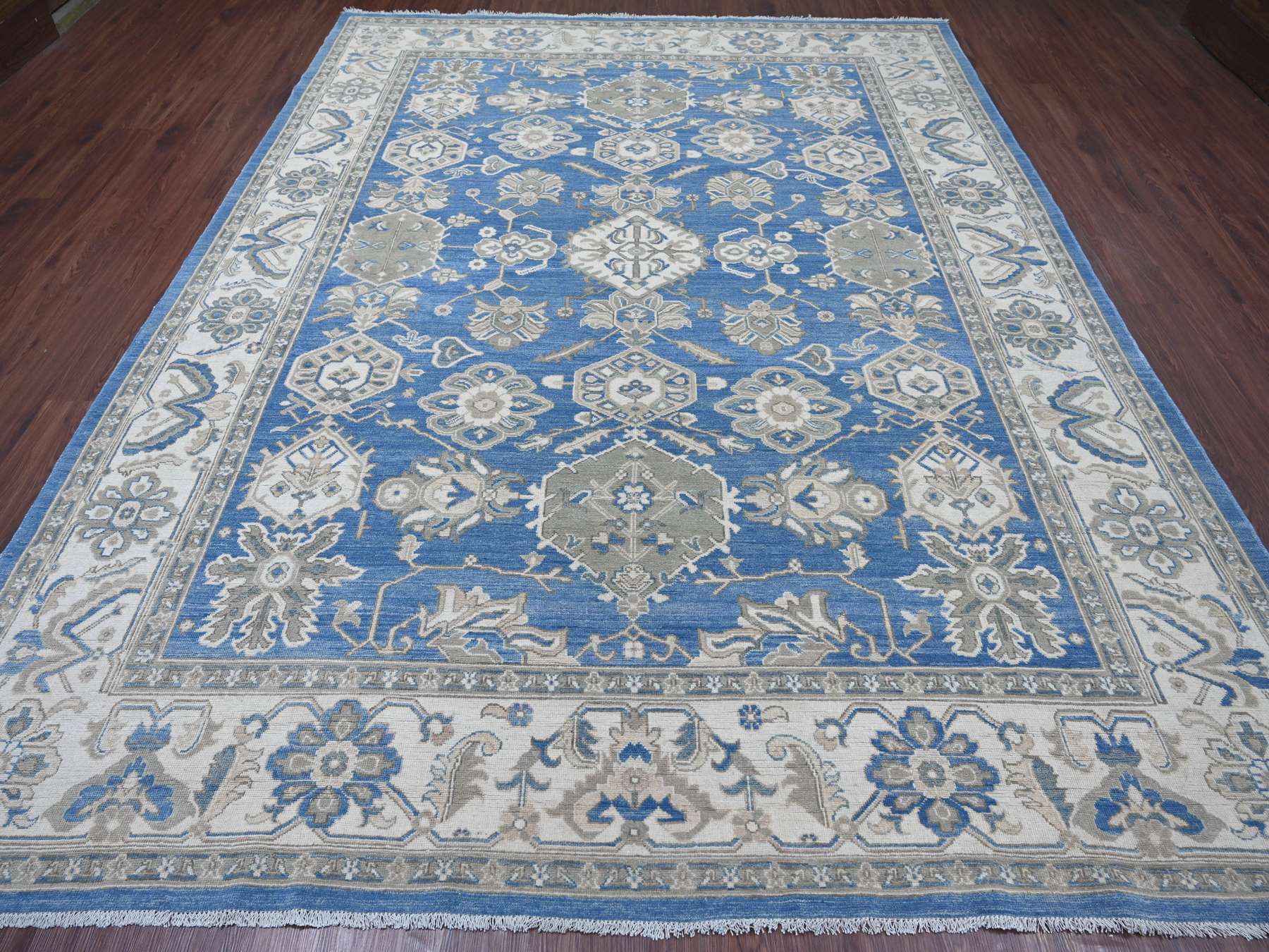 Kazak Kazak hand-knotted wool rug in Blue & Ivory, 8'11" x 11'6" — SKU O021775 (view 2)