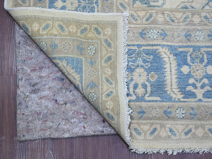 Kazak Kazak hand-knotted wool rug in Ivory & Blue, 8'8" x 11'2" — SKU O021776 (view 4)