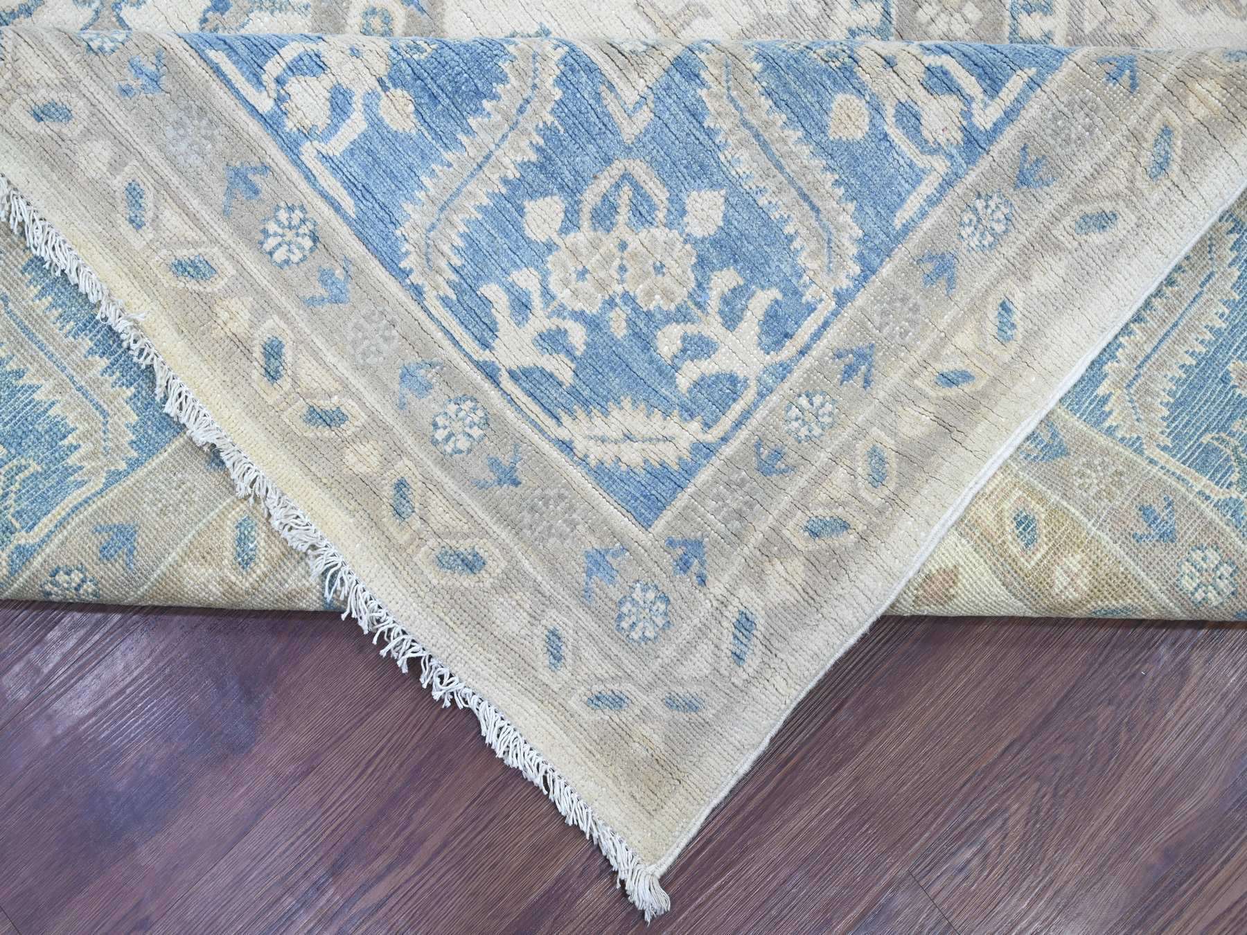 Kazak Kazak hand-knotted wool rug in Ivory & Blue, 8'8" x 11'2" — SKU O021776 (view 6)