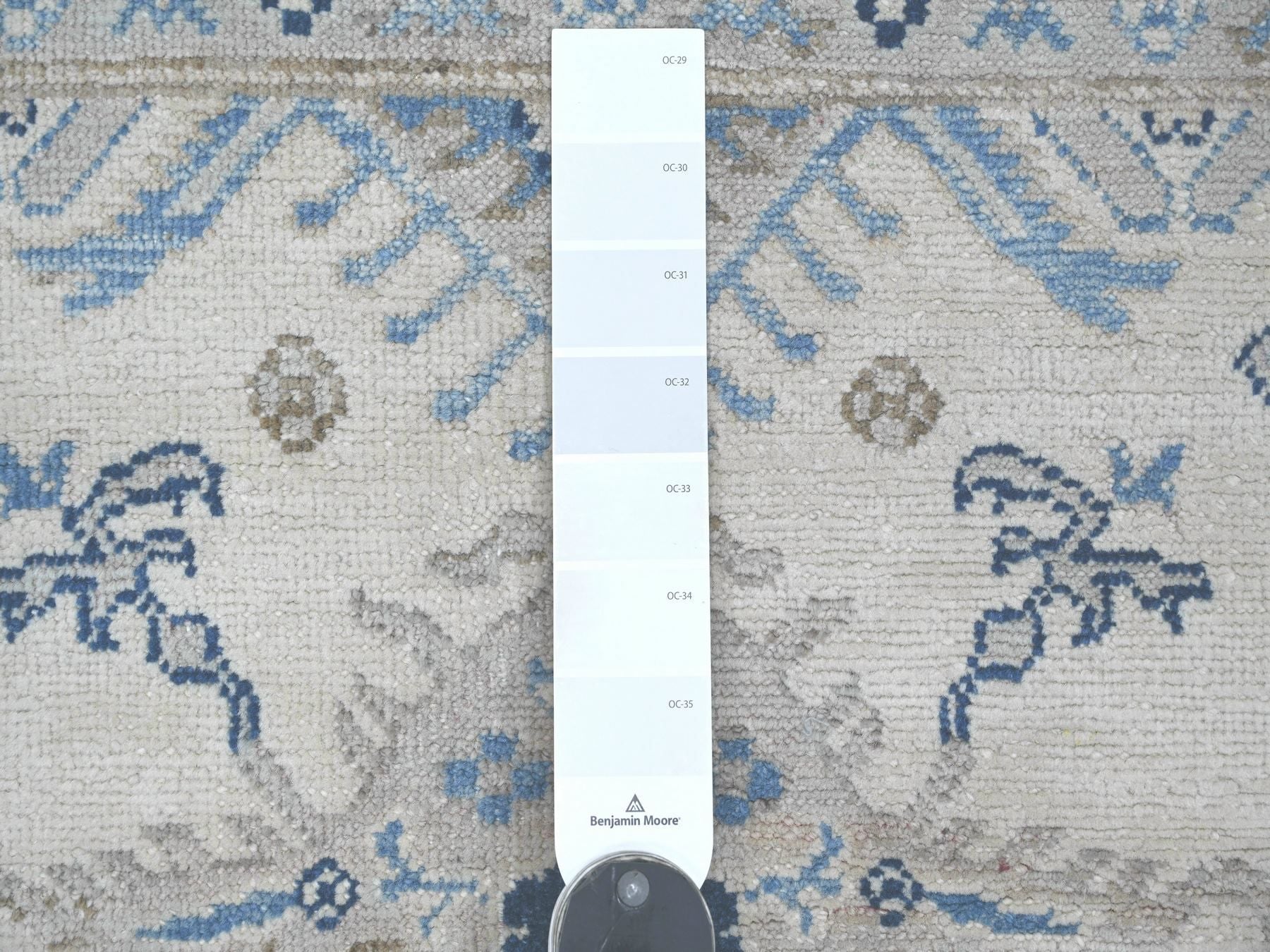 Kazak Kazak hand-knotted wool rug in Ivory, 3'2" x 4'11" — SKU O021803 (view 3)
